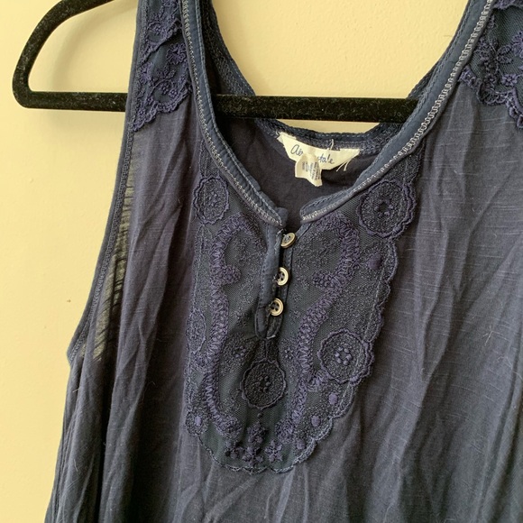 💙 Navy Blue Flowy Tank - Picture 3 of 5